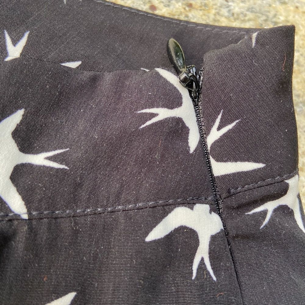 Black wide leg dress pant bird print in white size XS/S side zip extra long - Picture 4 of 6